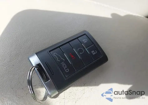 2013 Cadillac Srx Luxury Collection z USA, uszkodzony, nr VIN 3GYFNCE39DS609144